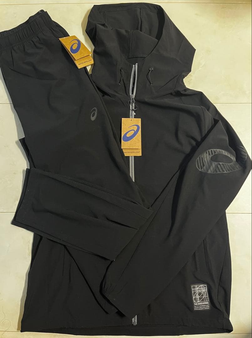 ま*く様 【新品未使用】ASICS/ストレッチウーブン セットアップ /ブラック