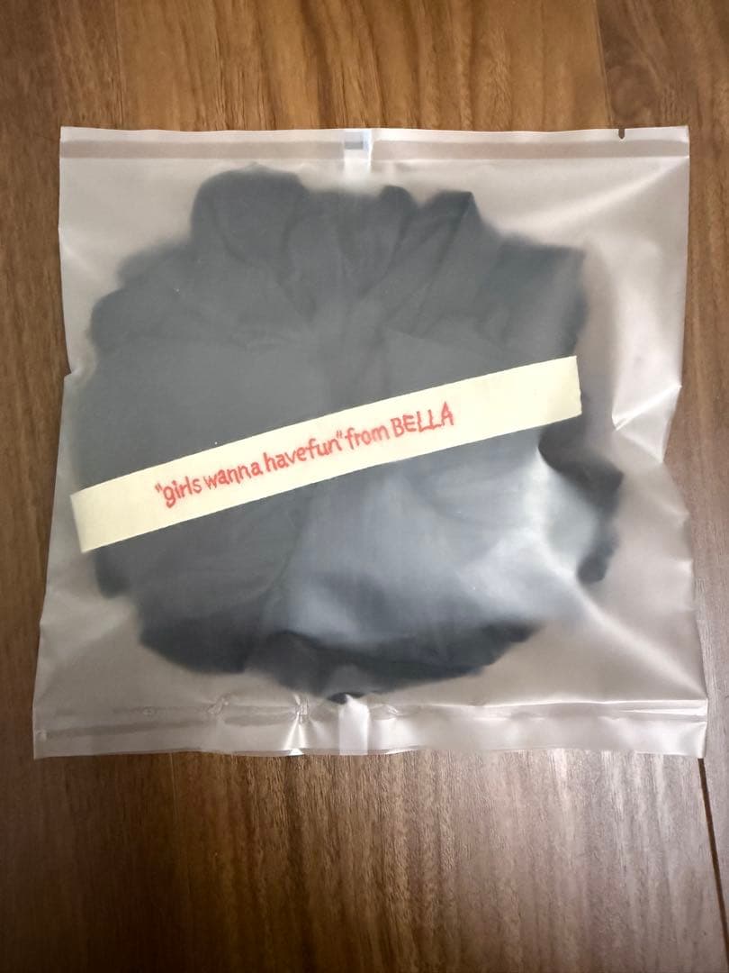 新品　BELLA ベラ シュシュ BLACK 黒 オフラインラブ　mimi 美海