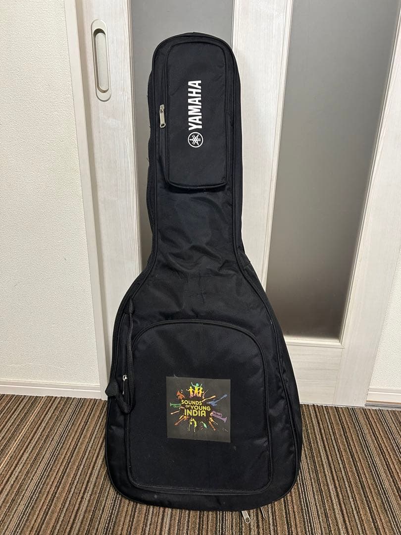 ヤマハYamaha FS 100C アコースティックギター　美品　ソフトパック付