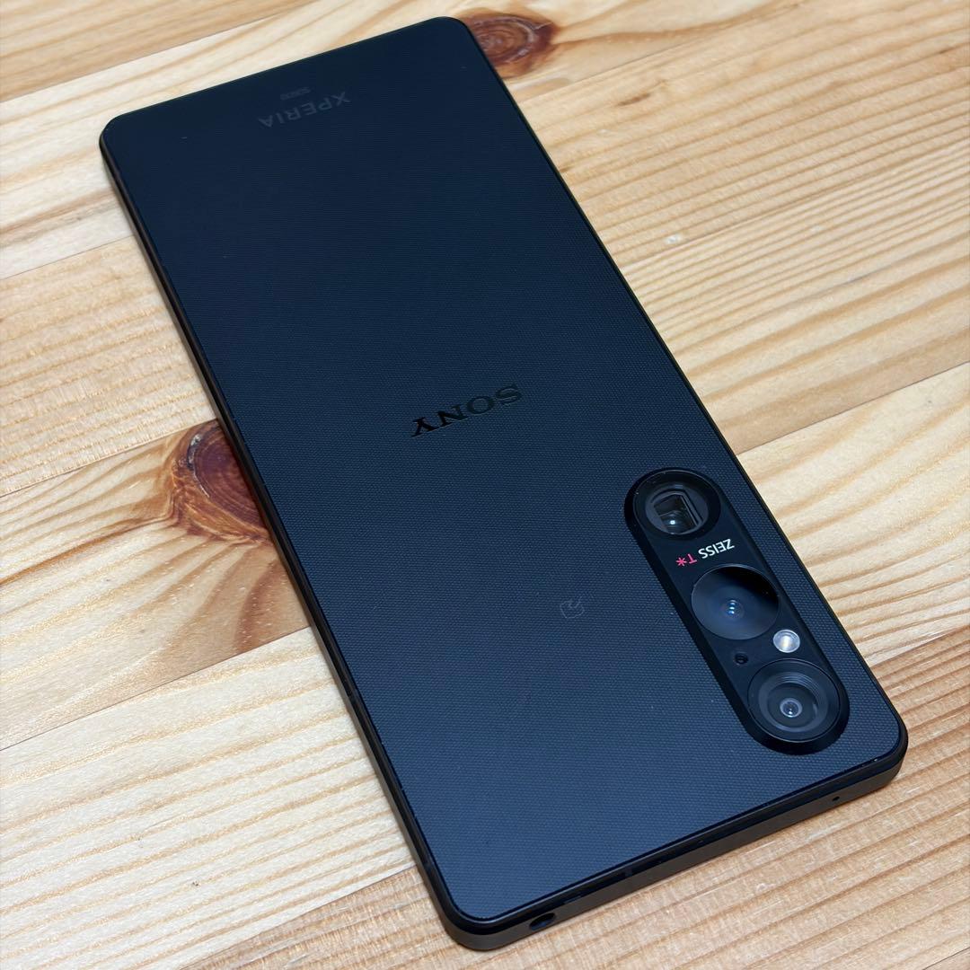 バ*ー様 43800 Xperia 1 Ⅴ au版　SIMフリー