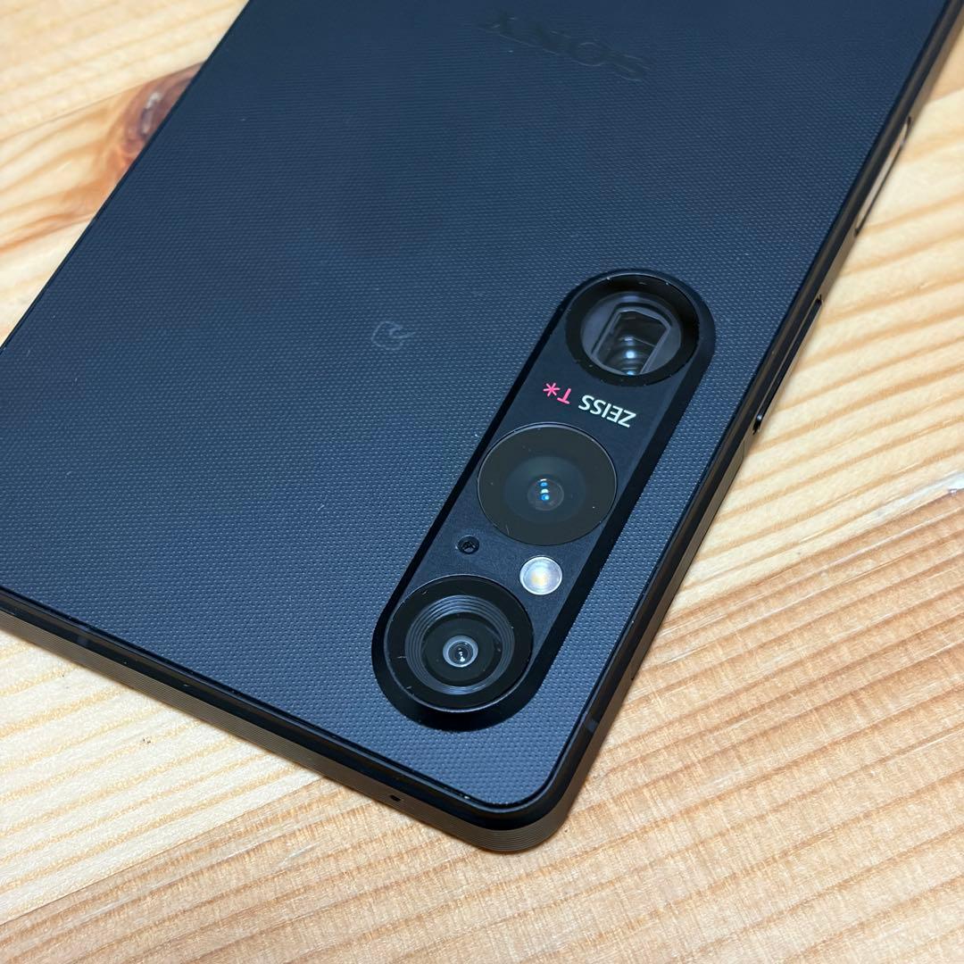 バ*ー様 43800 Xperia 1 Ⅴ au版　SIMフリー