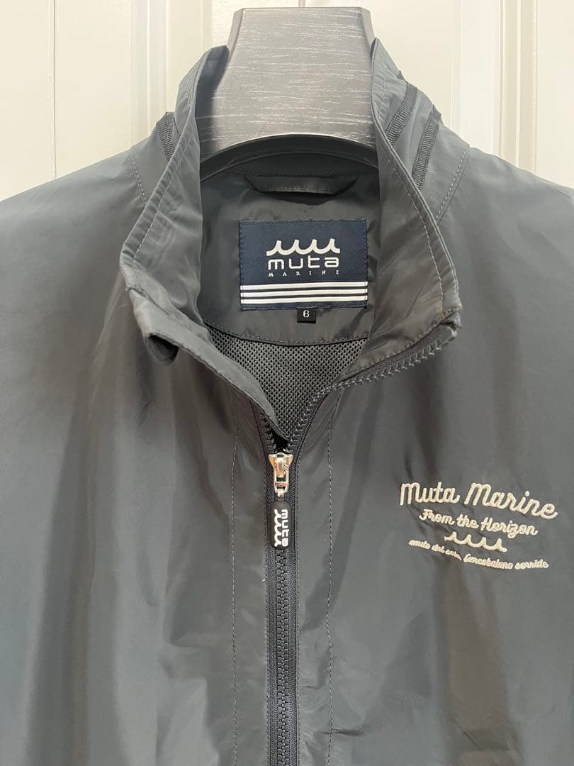 ムータマリン　ナイロンジャケット