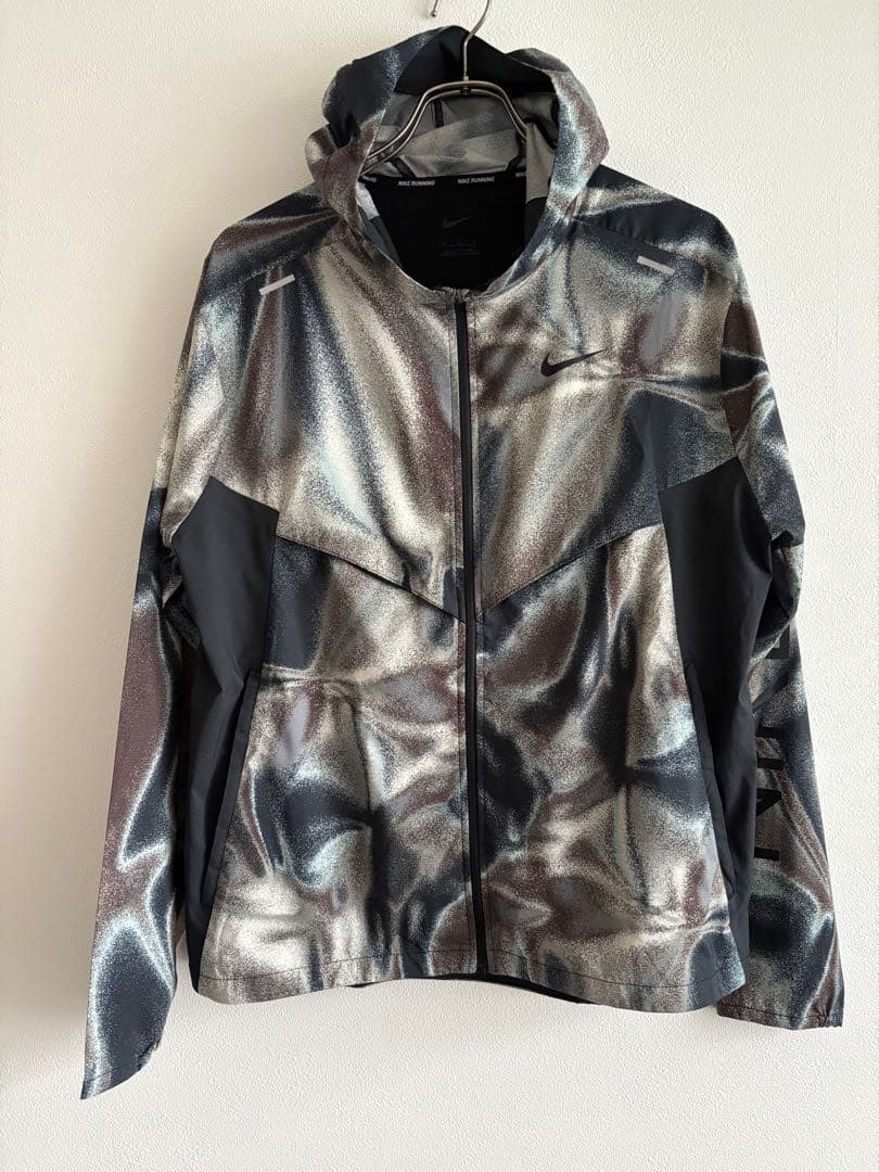 【美品】NIKE ウィンドランナージャケット
