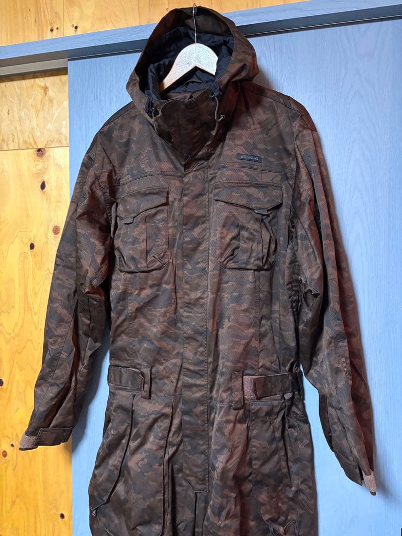 ESTIVO☆スノーボード激シブつなぎ（メンズLサイズ）カッコよすぎで売切必須