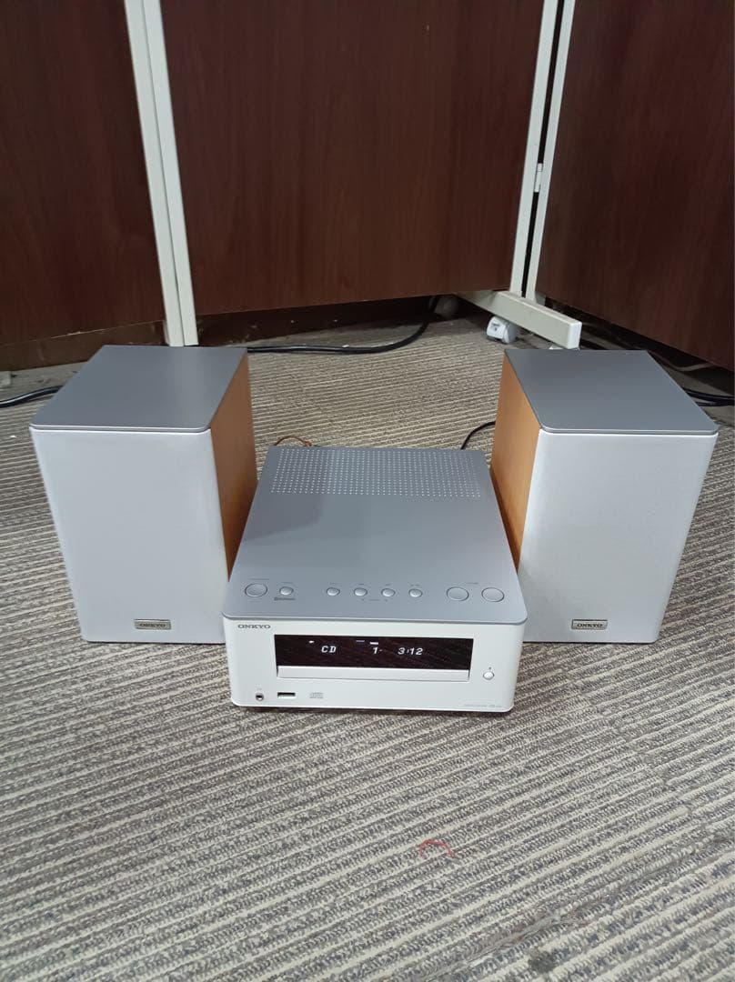 八6654【美品】ONKYO CDレシーバーシステム CR-U3 展示品