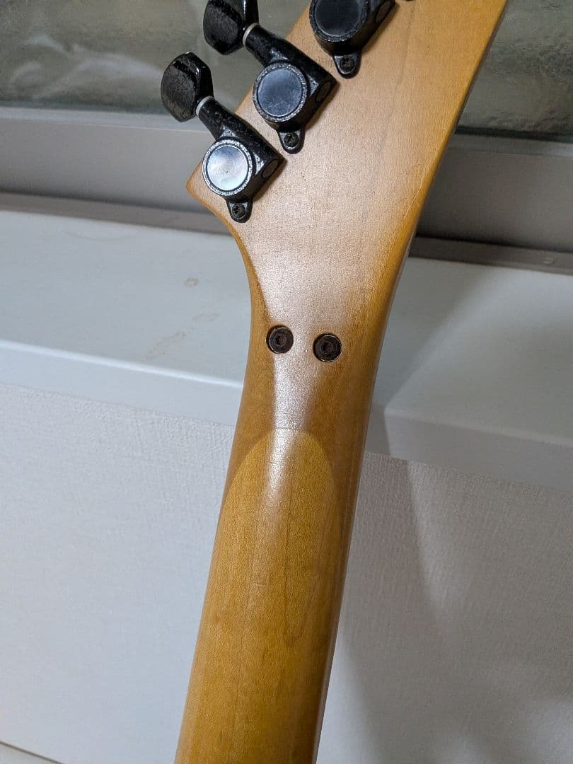 エレキギター メーカー不明　select by EMG ピックアップ搭載