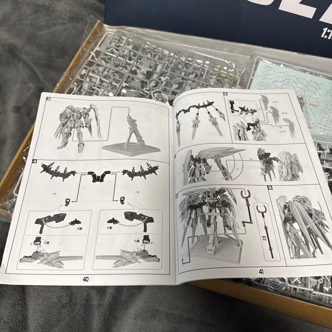 1/100 ウイングガンダムスノーホワイトプレリュード　海外製