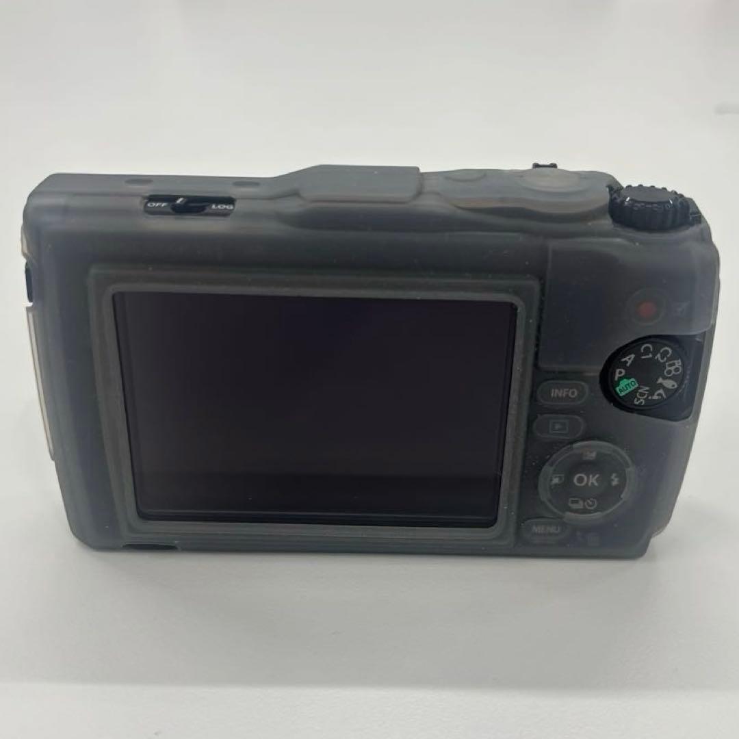 OLYMPUS Tough TG-5 シリコンカバー、ケース、バッテリー、箱付き