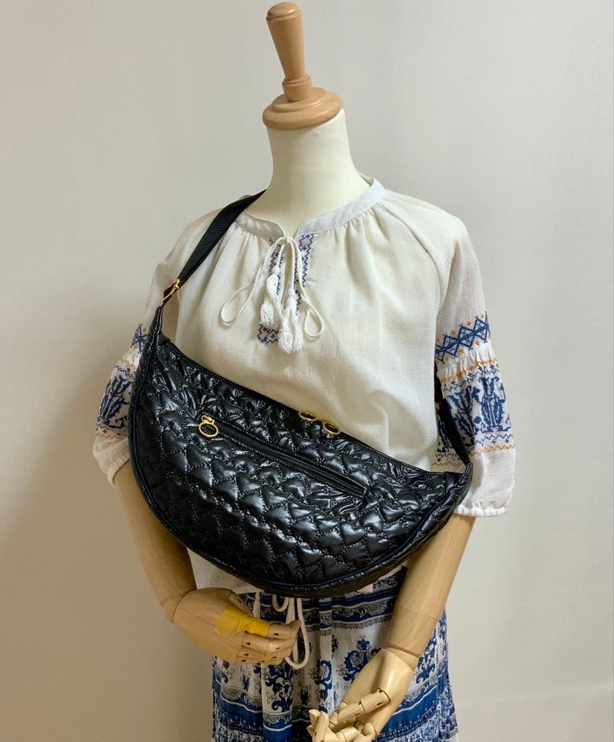 hinaページ　大きなラウンドショルダーバッグ3点