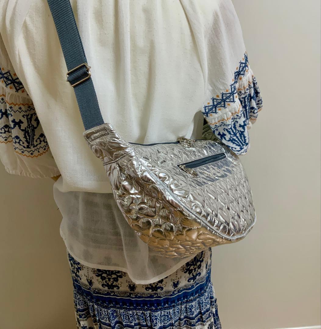 hinaページ　大きなラウンドショルダーバッグ3点