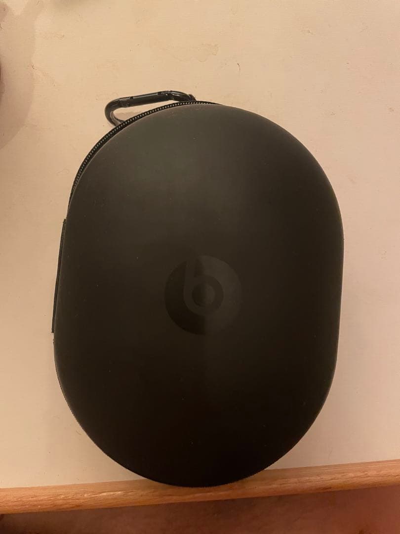 beats studio3ワイヤレスヘッドホン ブラック/ゴールド