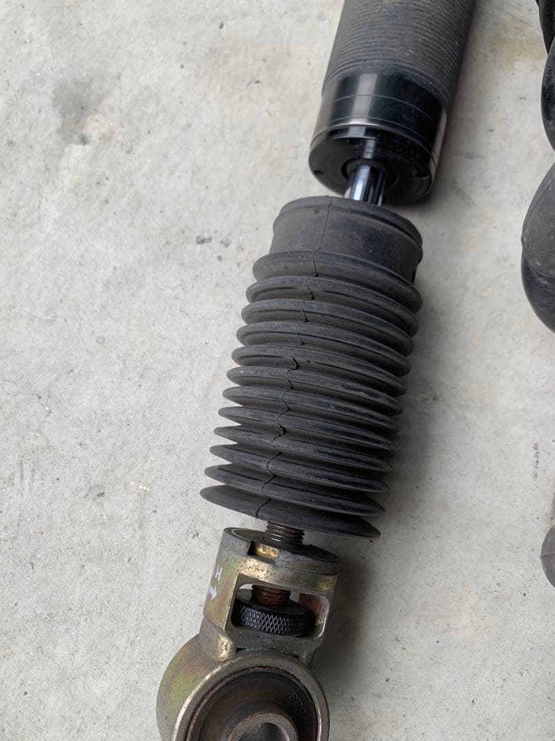 Blitz ZZR アルファード 30 状態は良好で、オイル漏れもありません。