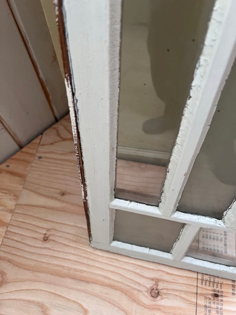 アンティークの窓(ガラス入り)