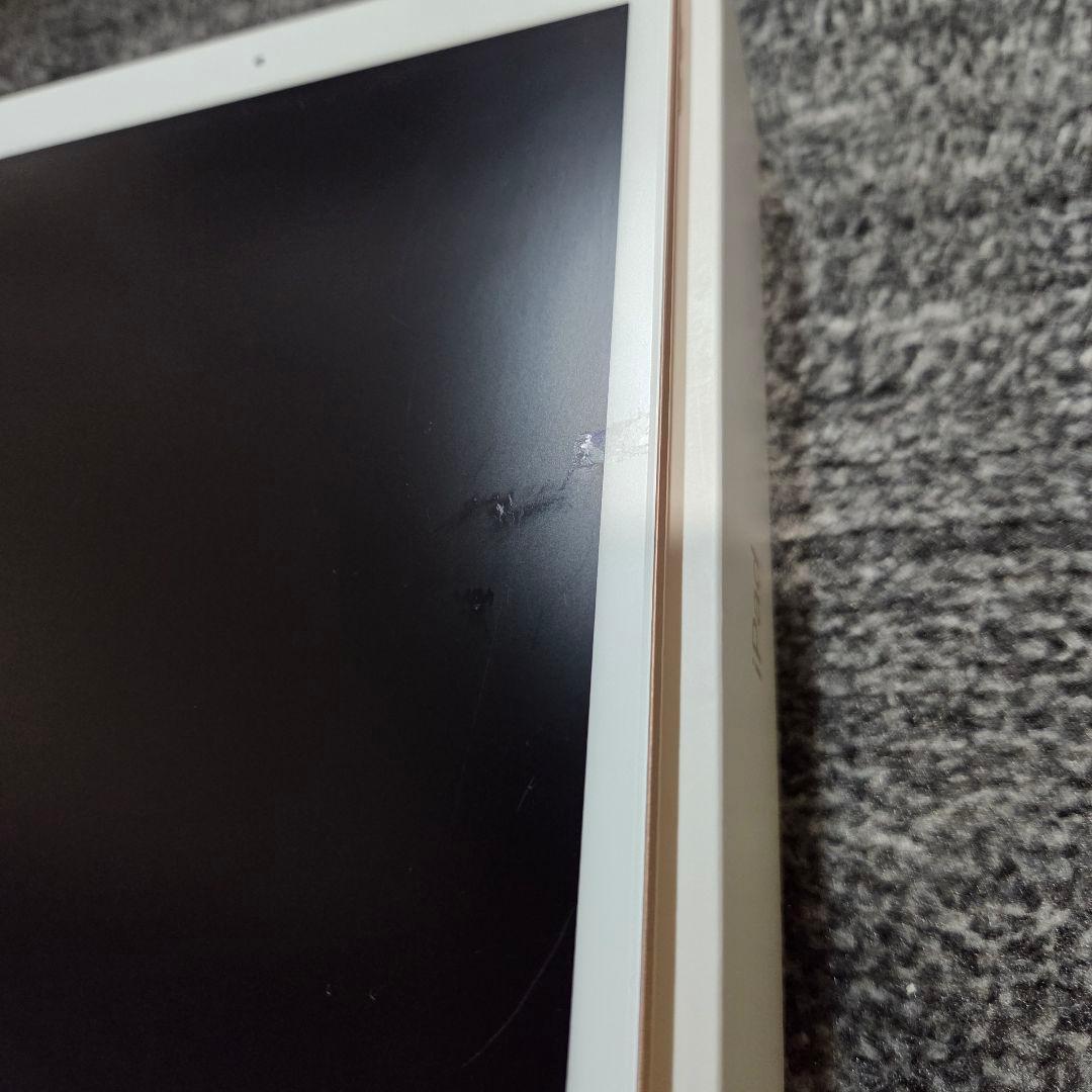 【iPad 第8世代】128GB ゴールド Wi-Fiモデル 10.2インチ