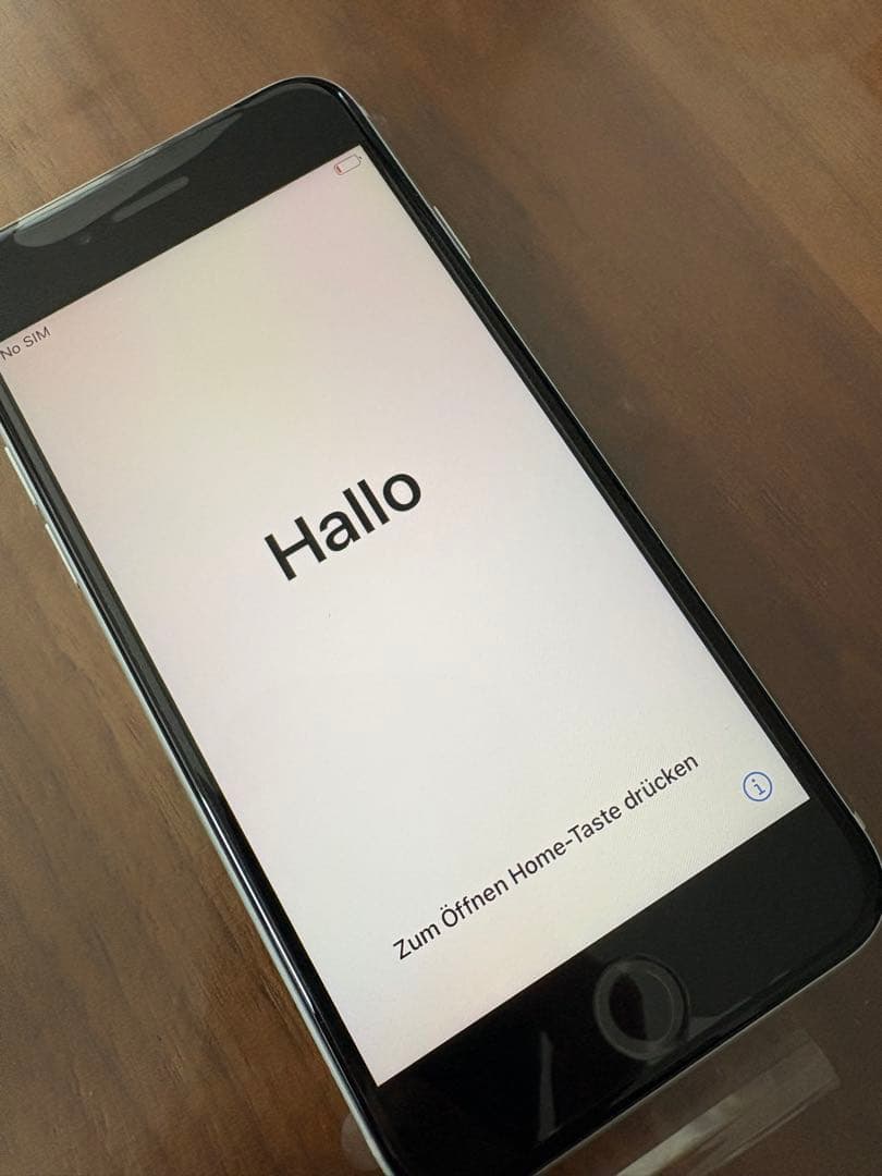 iPhoneSE 第二世代　64GB 新品、未使用　白