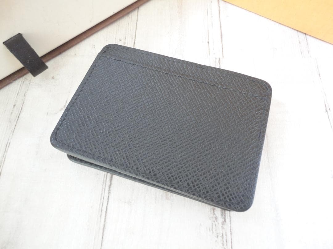 超美品☆ヴィトン【タイガ】ケース【ポルト・モネ・ボワット】オシャレ☆B20