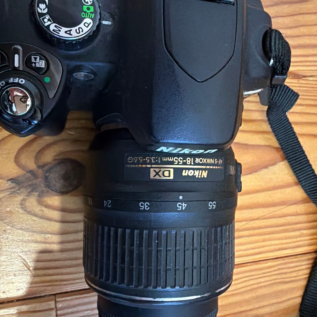 Nikon D69デジタル一眼レフカメラ