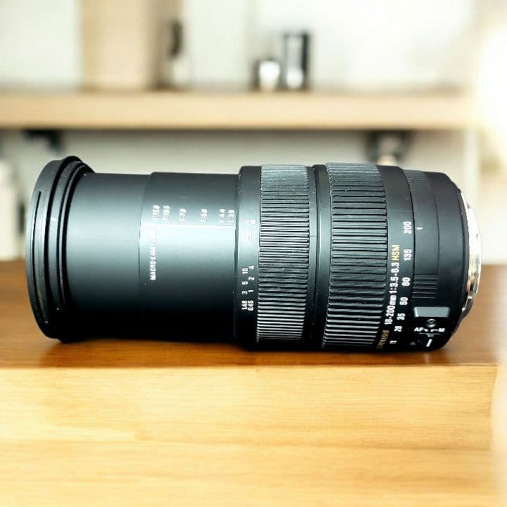 SIGMA 交換レンズDC 18-200㎜F3.5-6.3 OS HSM超美品！