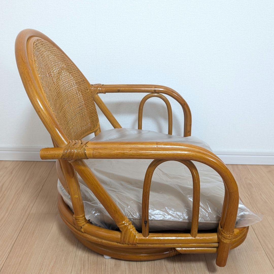 【未使用】 ラタン　回転座椅子　ロータイプ　1脚 ベージュ クッション