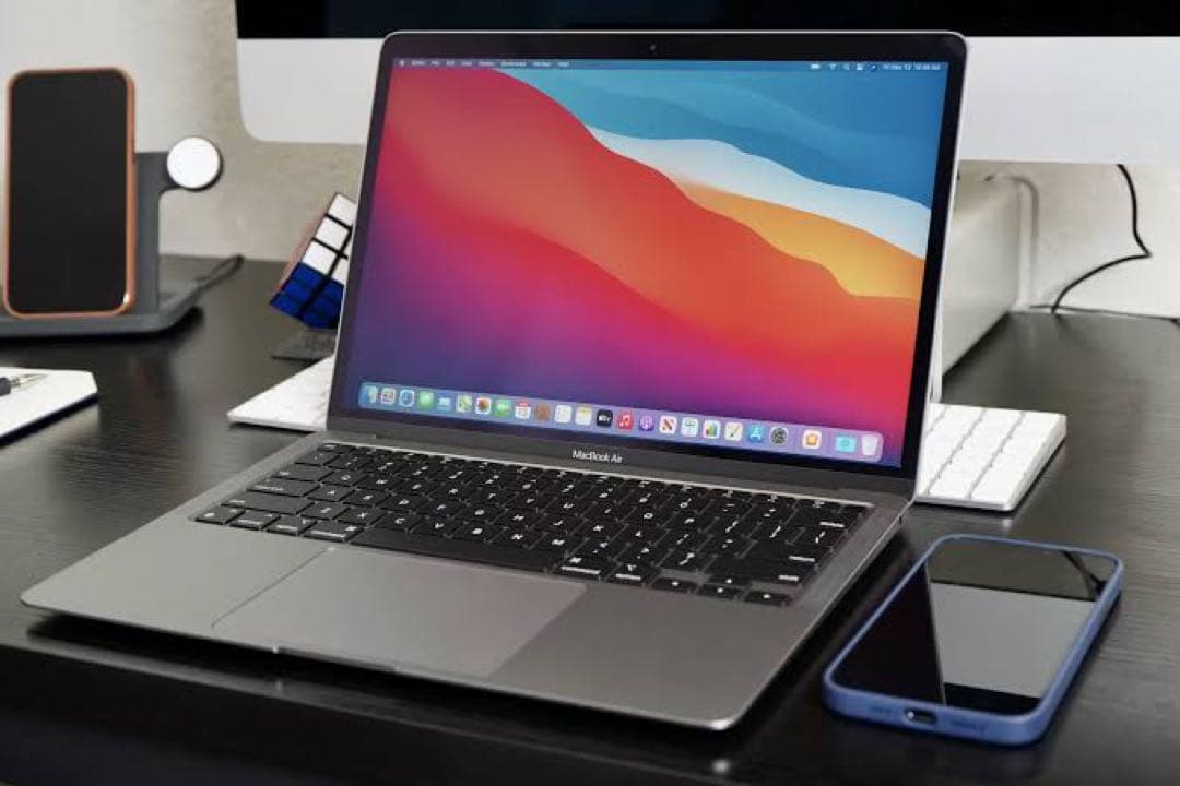 Macbook Air 13インチ　スペースブラック