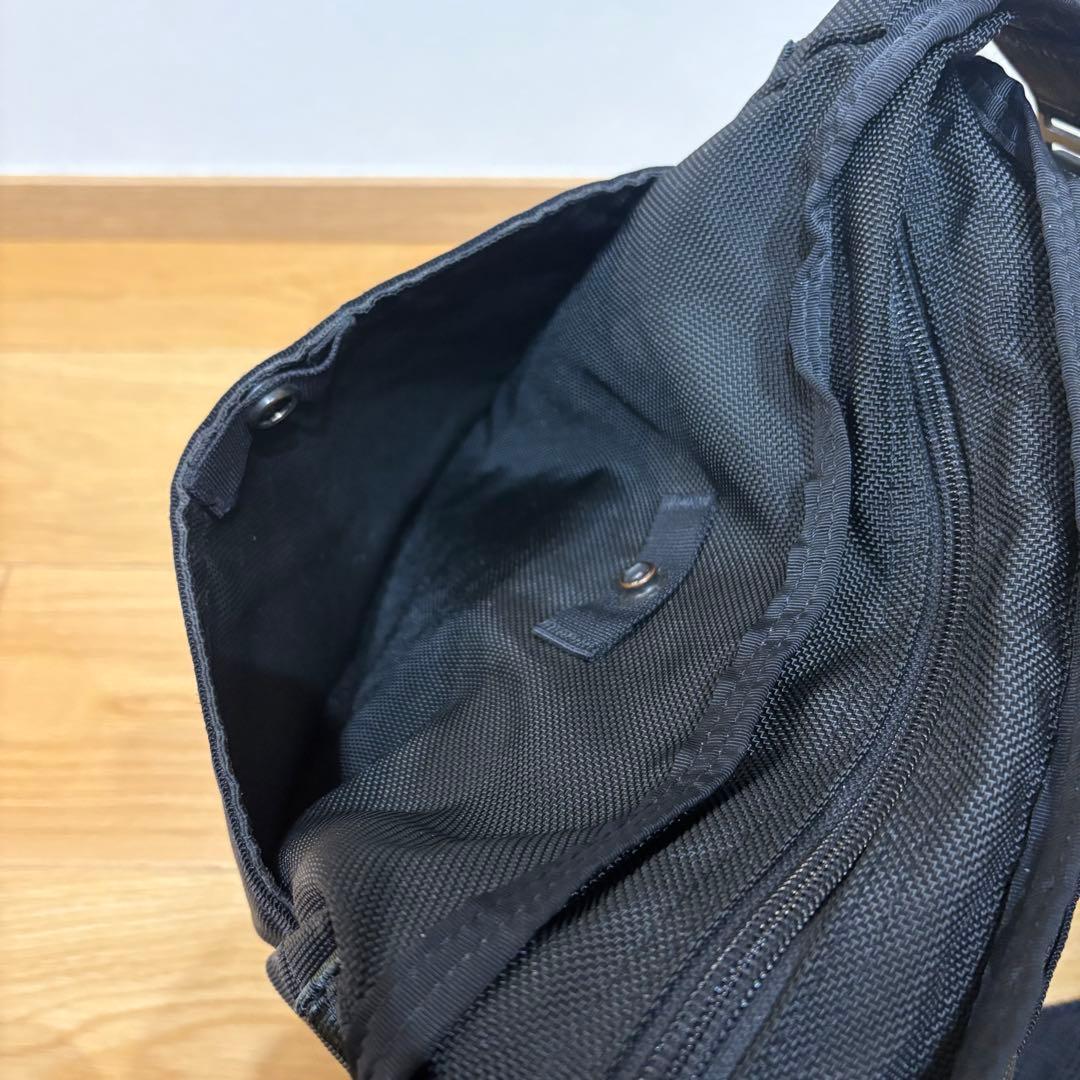 美品　BRIEFING ブリーフィング　デイトリッパー　S ショルダーバック