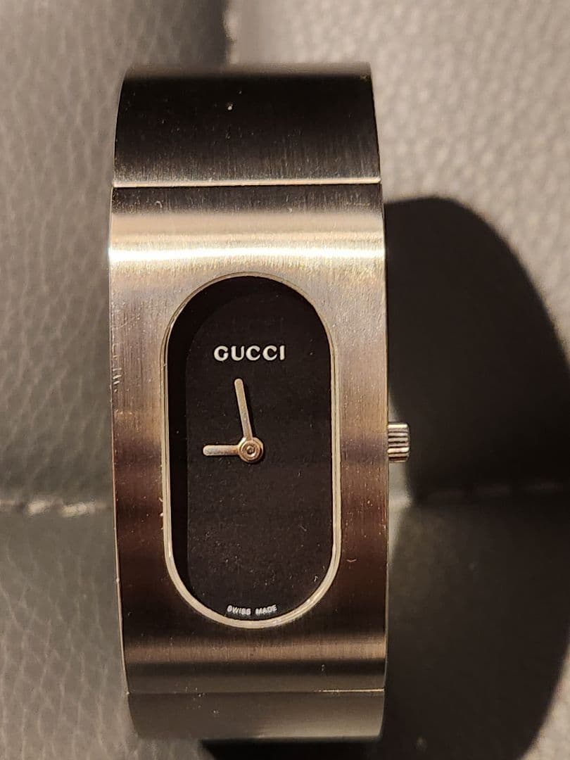 美品 GUCCI 2400L バングル 時計 ブレスレット レディース メンズ