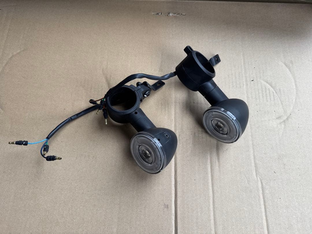 カリンさん専用　GB350 純正フロントウインカー