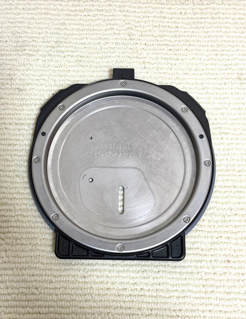 【2023年製】炊飯器 RC-10E2VS ホワイト 動作保証