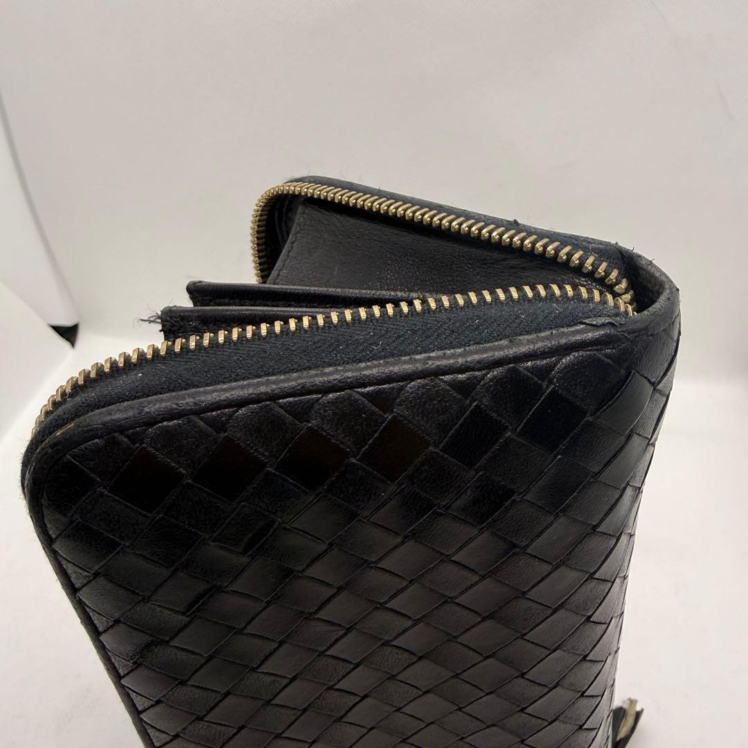 美品　ボッテガヴェネタ　ラウンドファスナー長財布　イントレチャート　黒　レザー