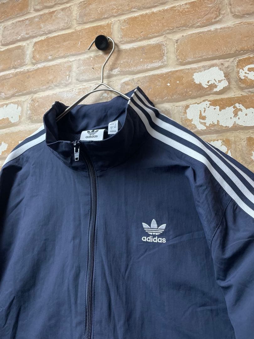 adidas Originals ナイロンジャケット　トラックジャケット　刺繍