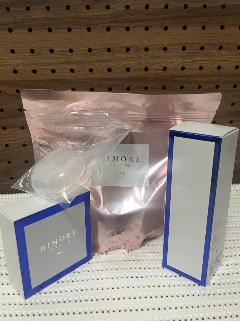 ビモア バスパウダー(500g)＋スキンケアVCエッセンス＋スキンケアソープ