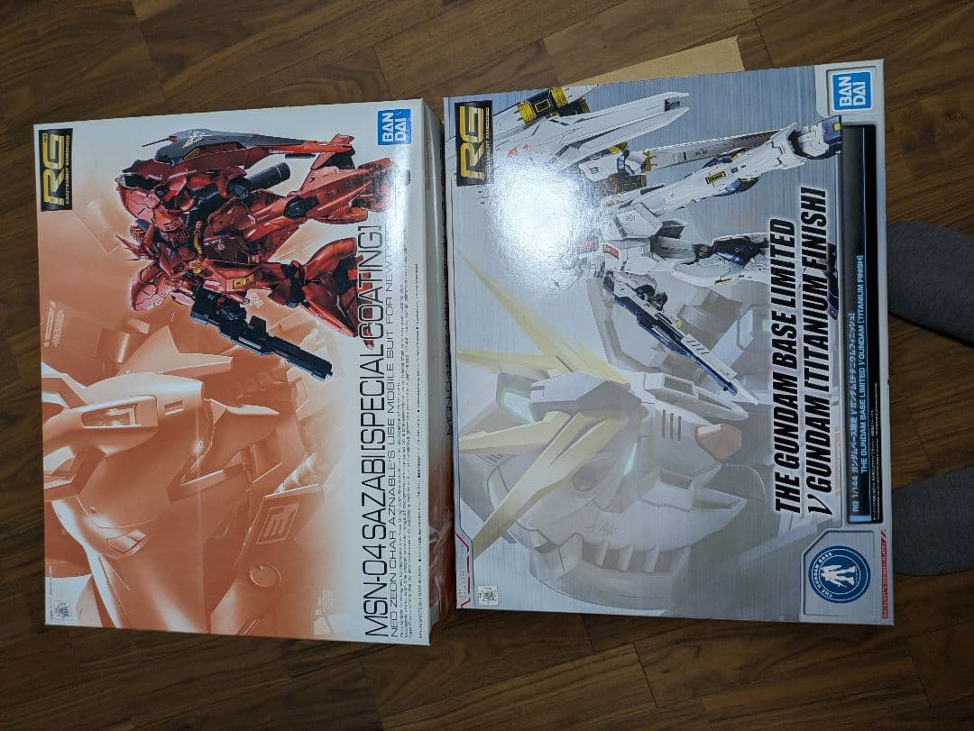 rg　ガンプラ　プレミアムバンダイ　チタニウムフィニッシュ