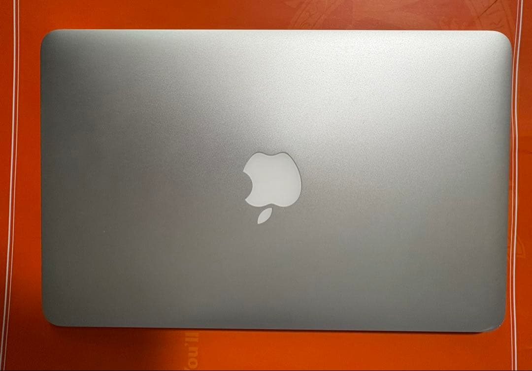 MacBook Air A1465 11インチOS:Sequoia