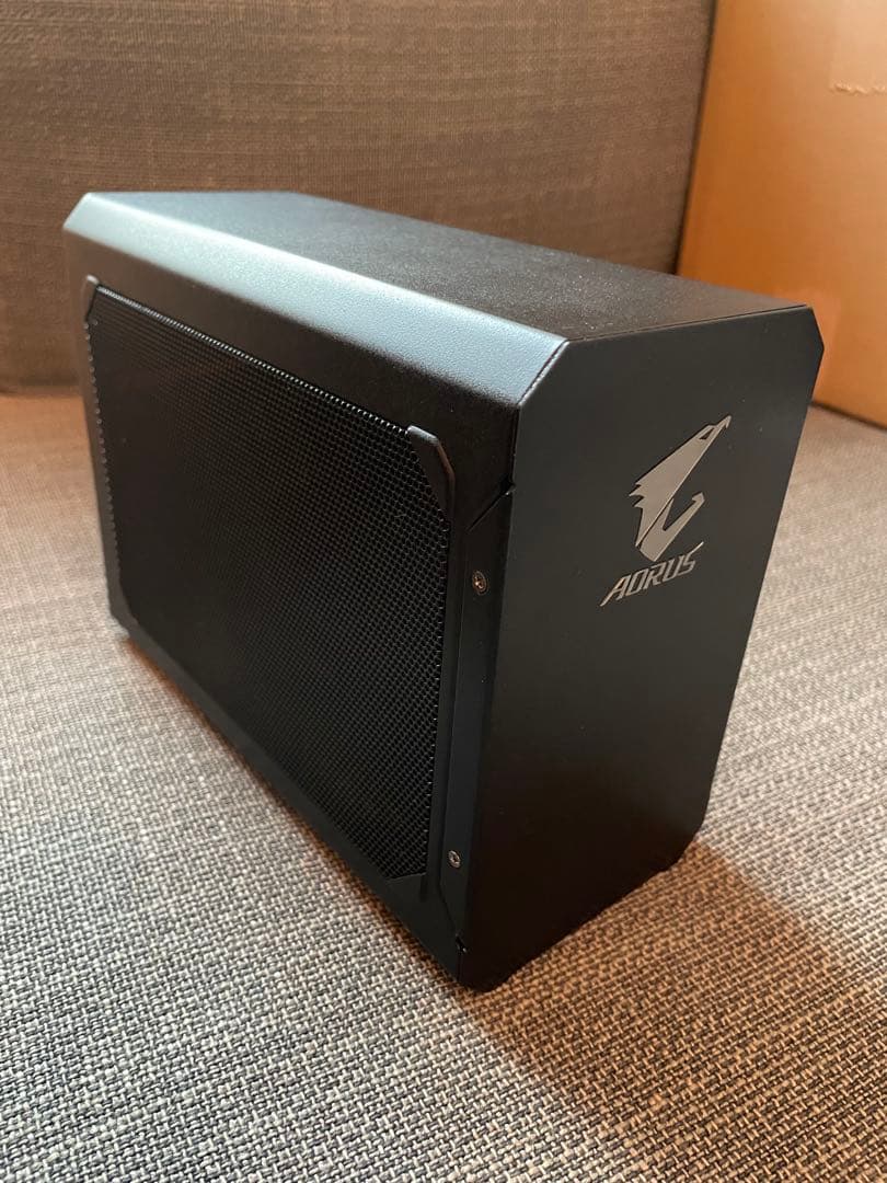 グラフィックボード・グラボ・ビデオカード AORUS GTX 1070 Gaming Box eGPU