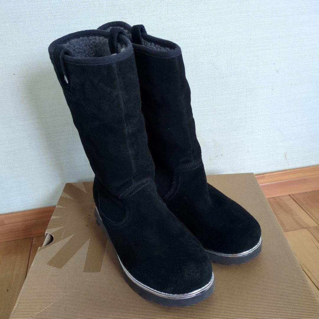 着用数回　UGG　ブーツ　ブラック　サイズ23.5cm