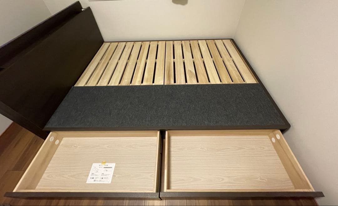 シモンズ　ダブルベッドフレーム 引き出し付き　ダークブラウン