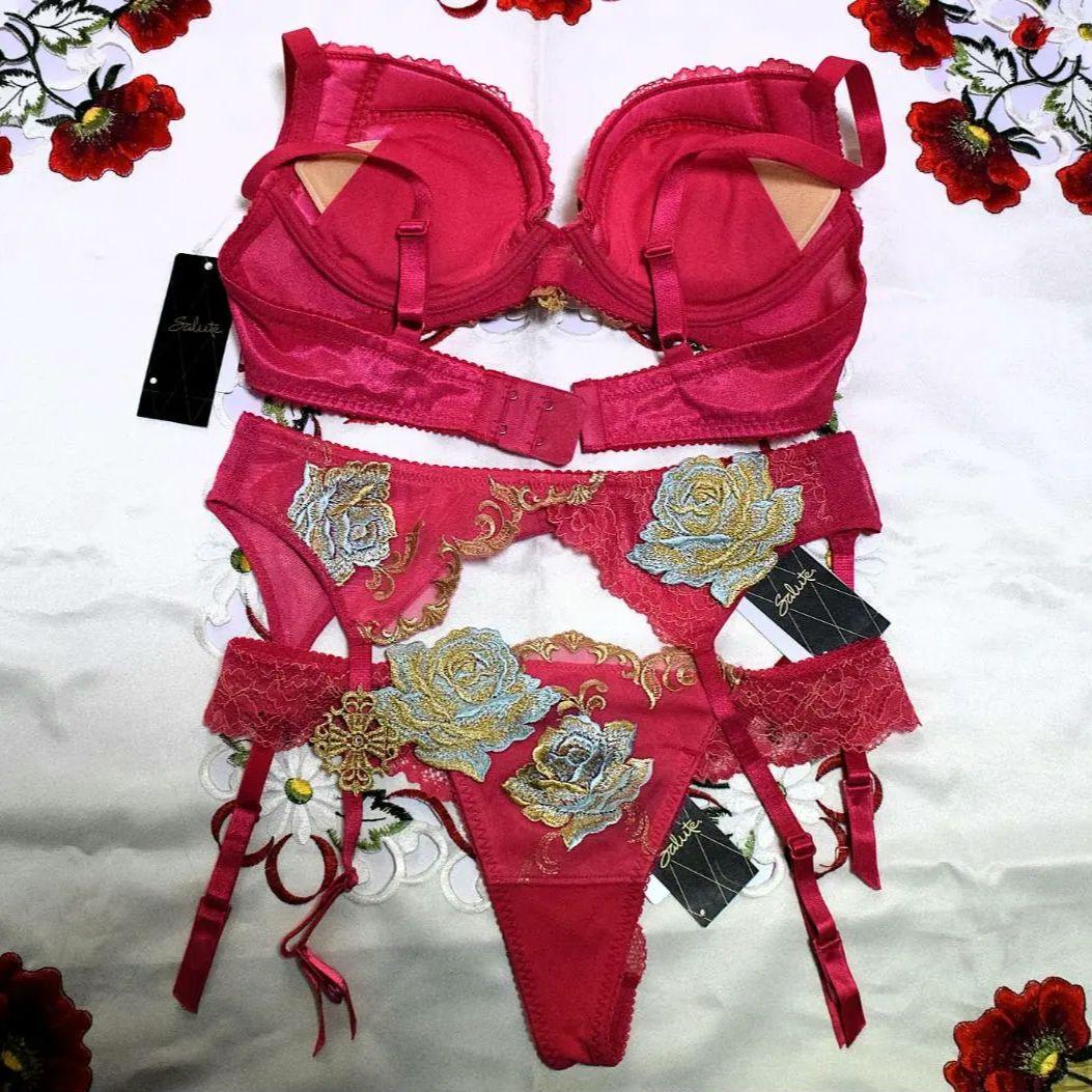 新品☆ワコール☆サルート☆ベルサイユのばら☆ＲＰ☆Ｄ７５＆ソングＭ＆ガーターＭ