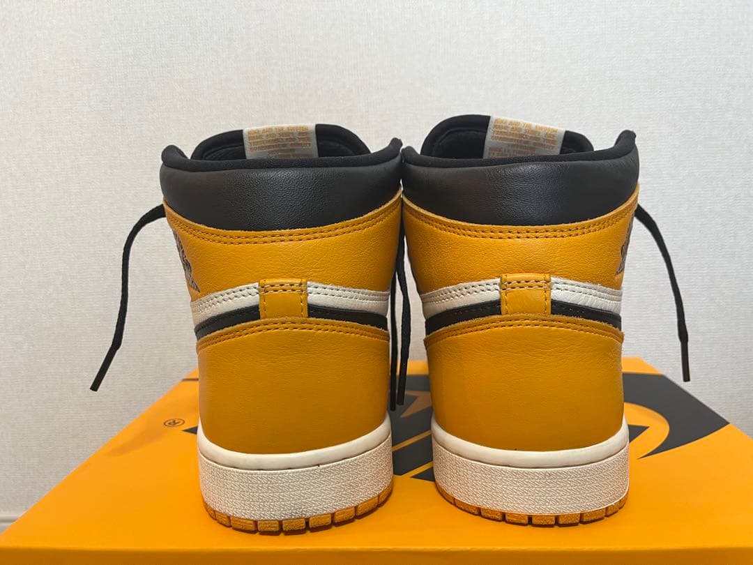 靴 Nike Air Jordan 1 Retro High OG Taxi