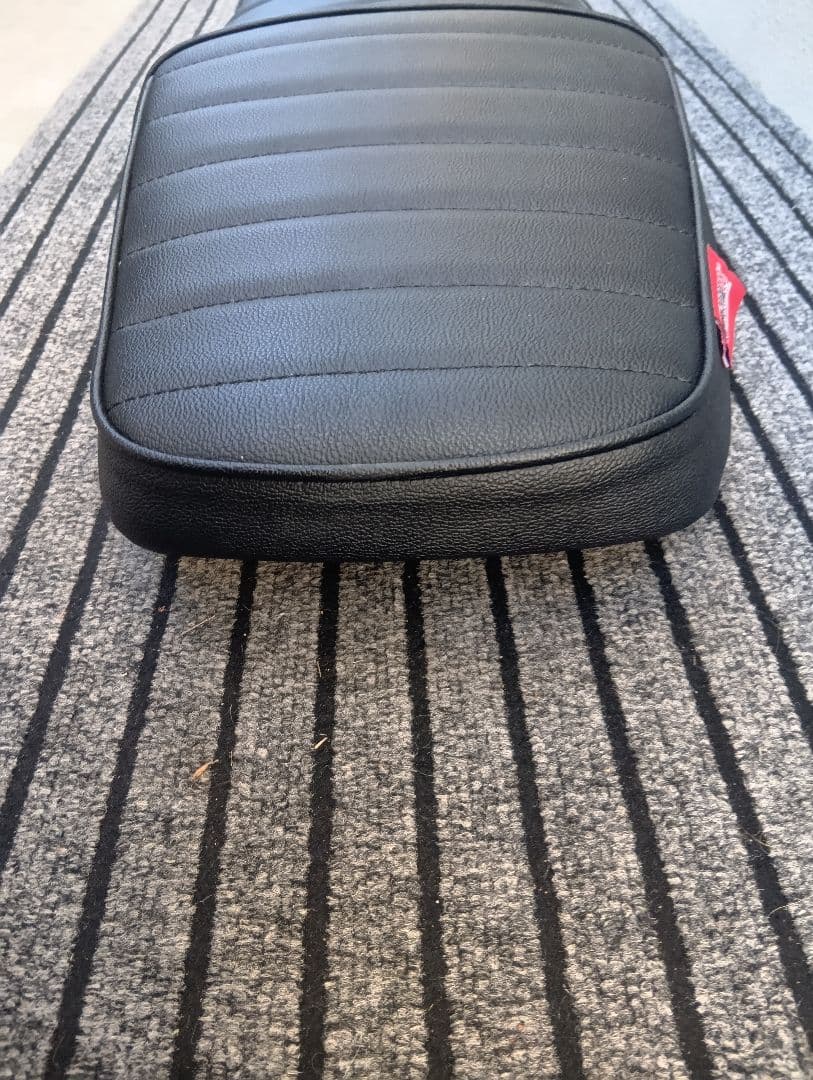 バリオス2 ZR250B-002〜外し　KING ROAD88 シート