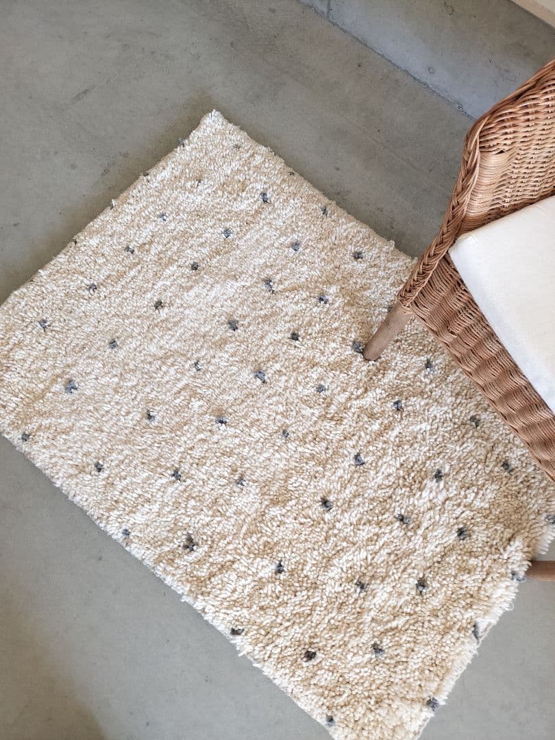 【最終価格】新品/人気/淡いグレードット　アイボリーベースベニワレンNo.705