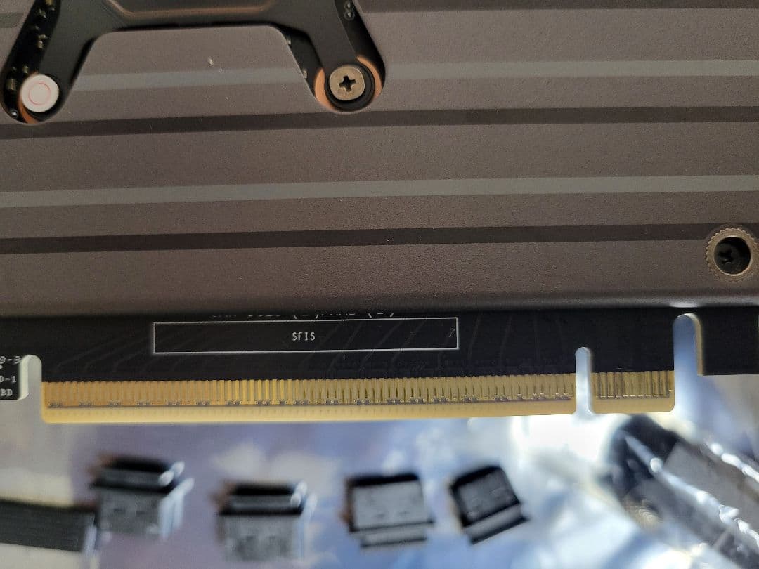 グラフィックボード・グラボ・ビデオカード ASUS 5070Ti TUF-RTX5070TI-O16G-GAMING