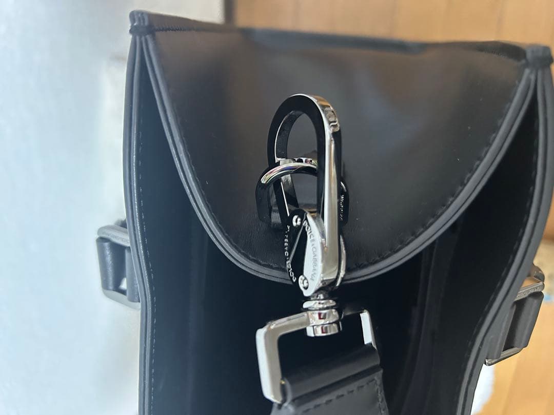 こうじ　DOLCE&GABBANA 黒 レザー ショルダーバッグ