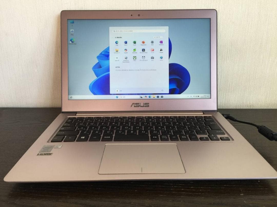 ASUS UX303L 13.3型液晶　薄型・コンパクトノートパソコン