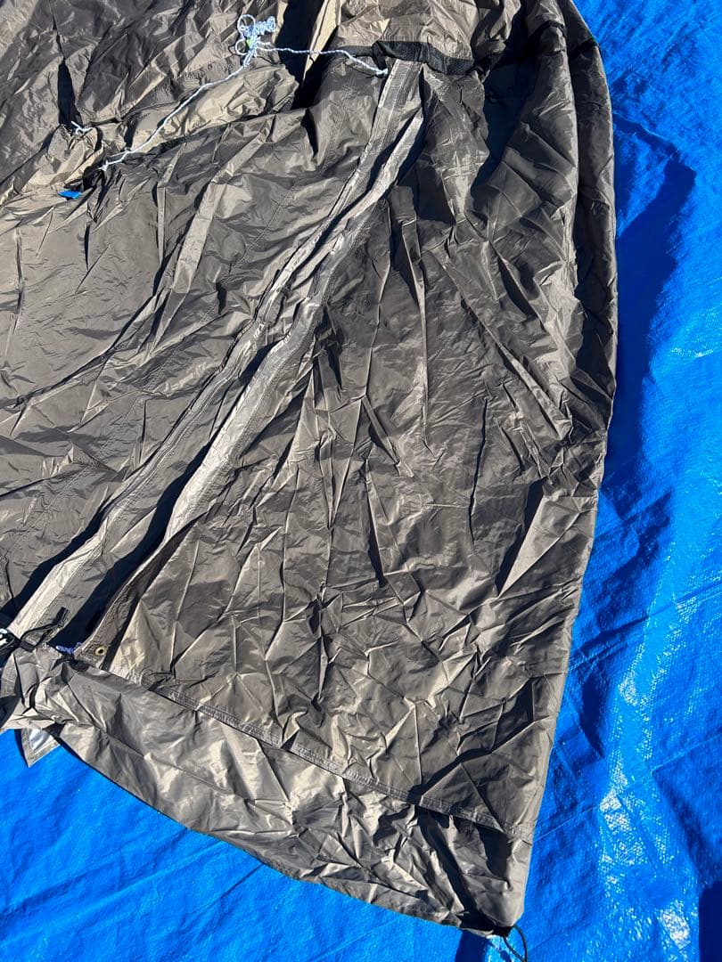 【美品】ホールアース ハーフクーヘンSC 3〜４人用