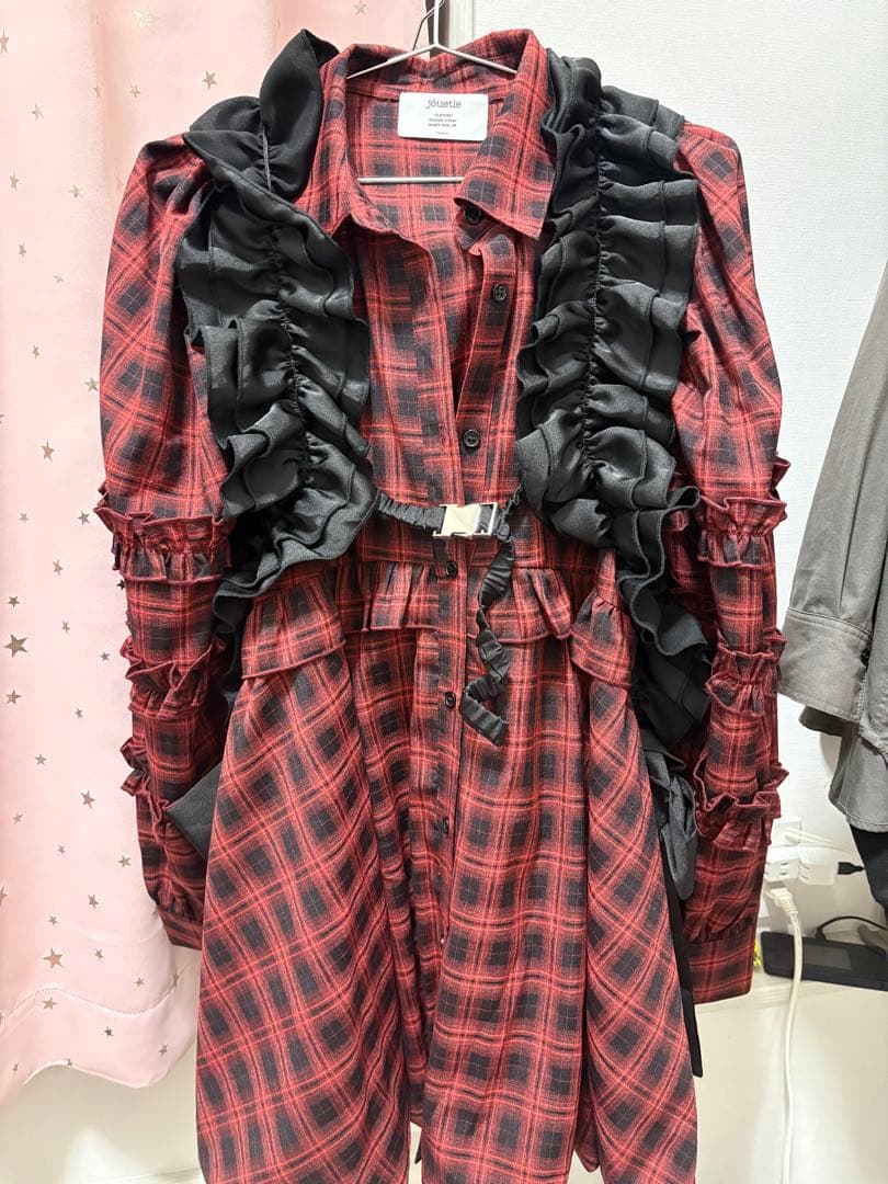 も*読様 jouetie フリルショルダーバルーンミニワンピース リボンハーネス