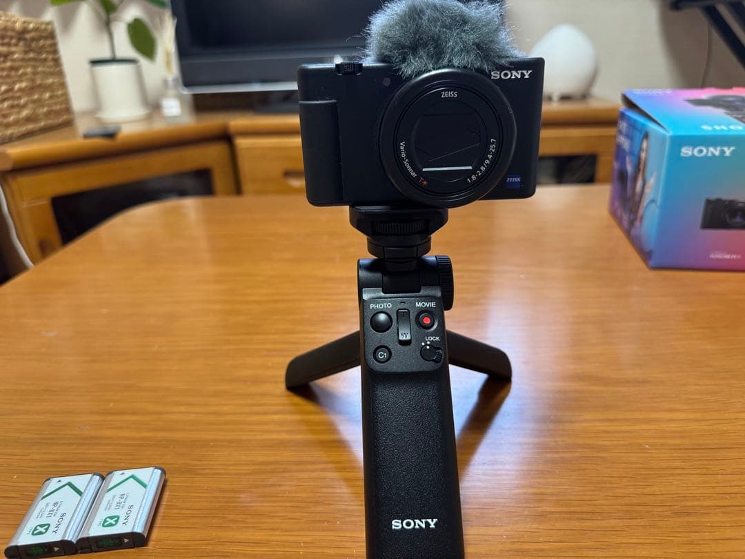 【美品】SONY VLOGCAM ZV-1G （グリップ付き）