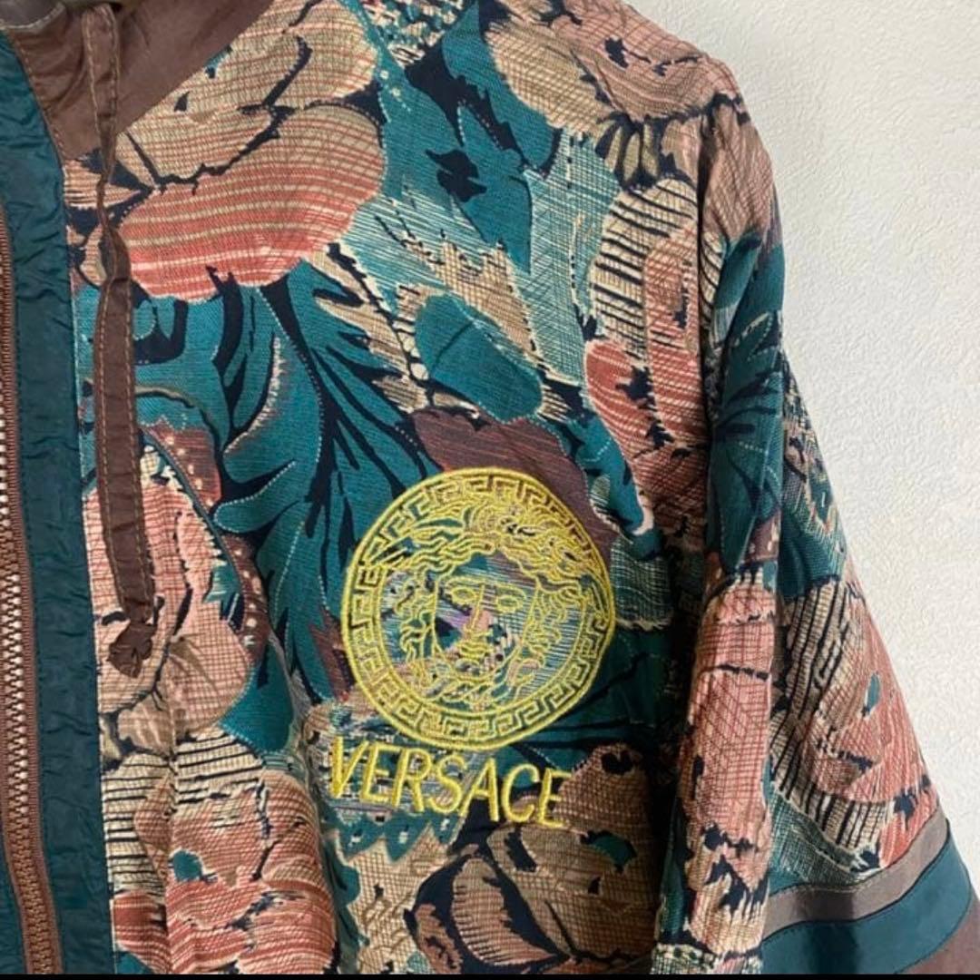 VERSACE 90s ヴェルサーチ メデューサ刺繍ロゴ ナイロンジャケット