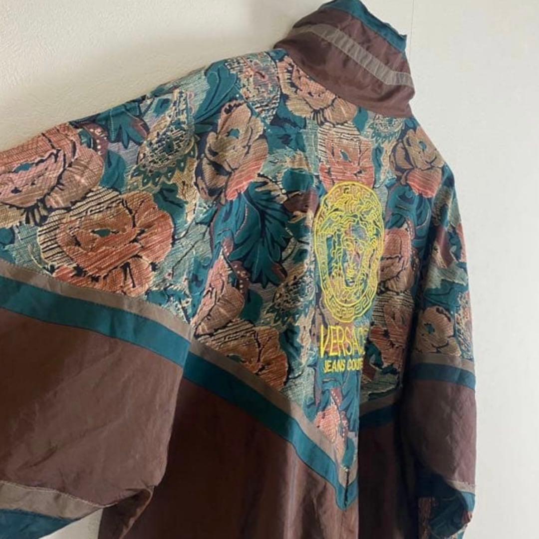 VERSACE 90s ヴェルサーチ メデューサ刺繍ロゴ ナイロンジャケット