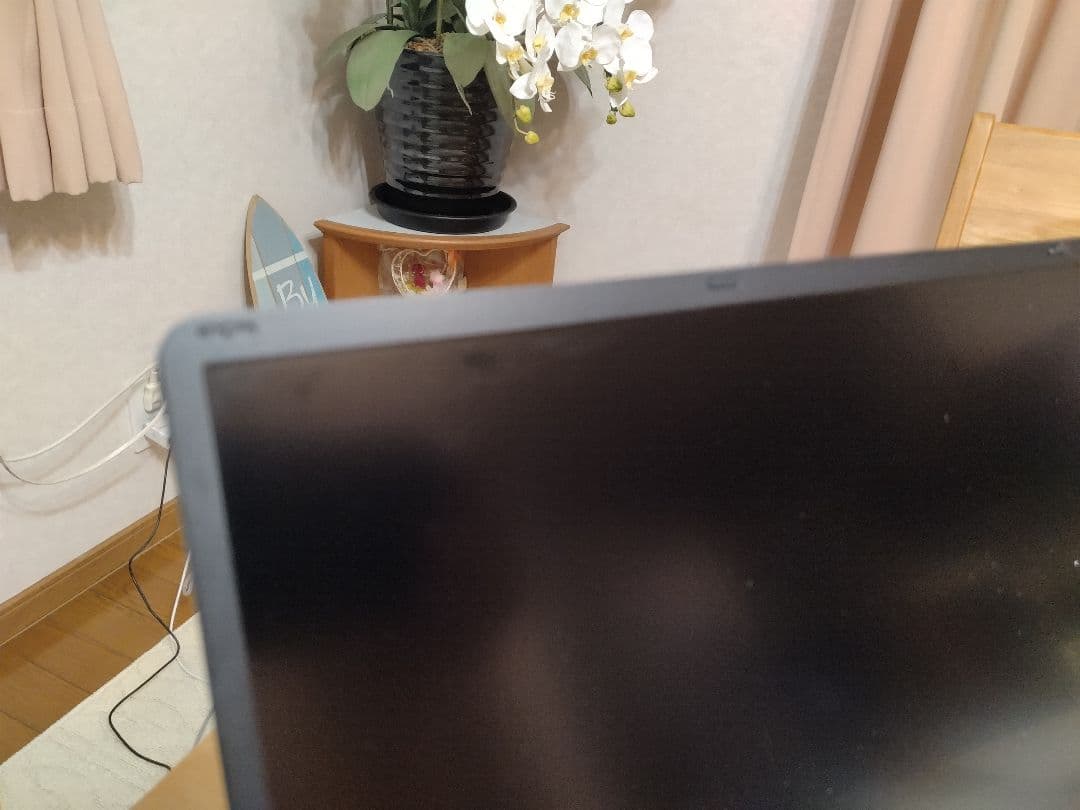 軽量薄型☆NEC VKT12H-3 i5-7Y54 メモリ8GB SSD128