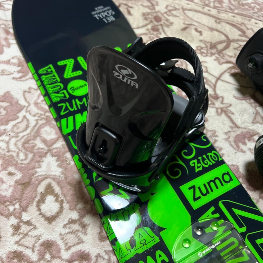 美品 子供用スノーボード 138 未使用ブーツ 24 3点セット 23-24